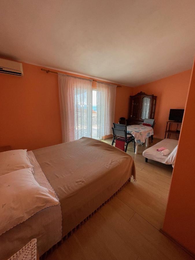 Apartmani Anka I Antonio Драге Екстер'єр фото